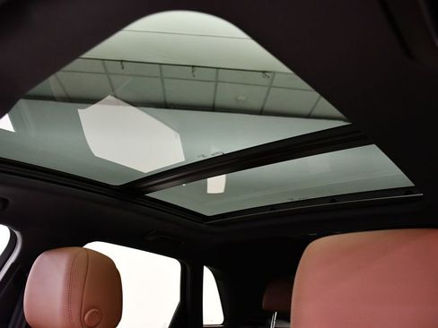 Used 2025 Audi Q3 2.0T Premium w/ Convenience Package image 17