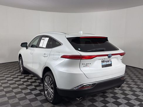Used 2024 Toyota Venza XLE AWD/4WD image 22