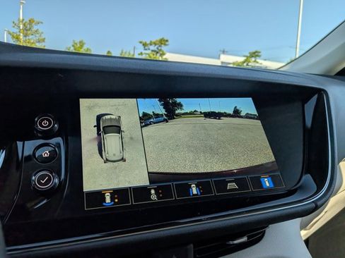 Used 2023 Buick Envision Avenir AWD/4WD image 12