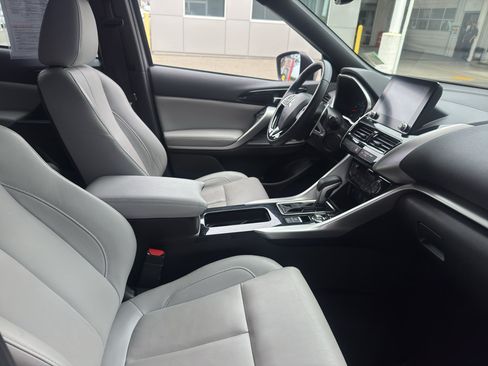 Used 2024 Mitsubishi Eclipse Cross SEL AWD/4WD image 18