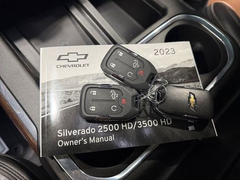 Used 2023 Chevrolet Silverado 2500 High Country w/ Z71 Off-Road Package image 42