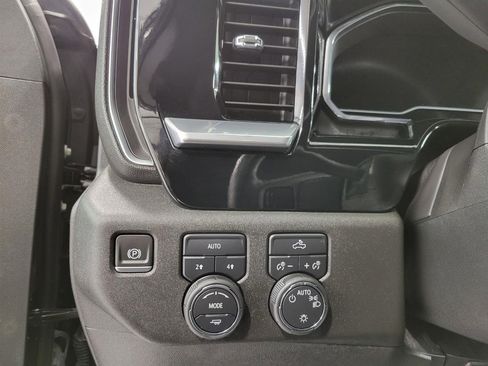 Used 2023 Chevrolet Silverado 1500 LT image 11