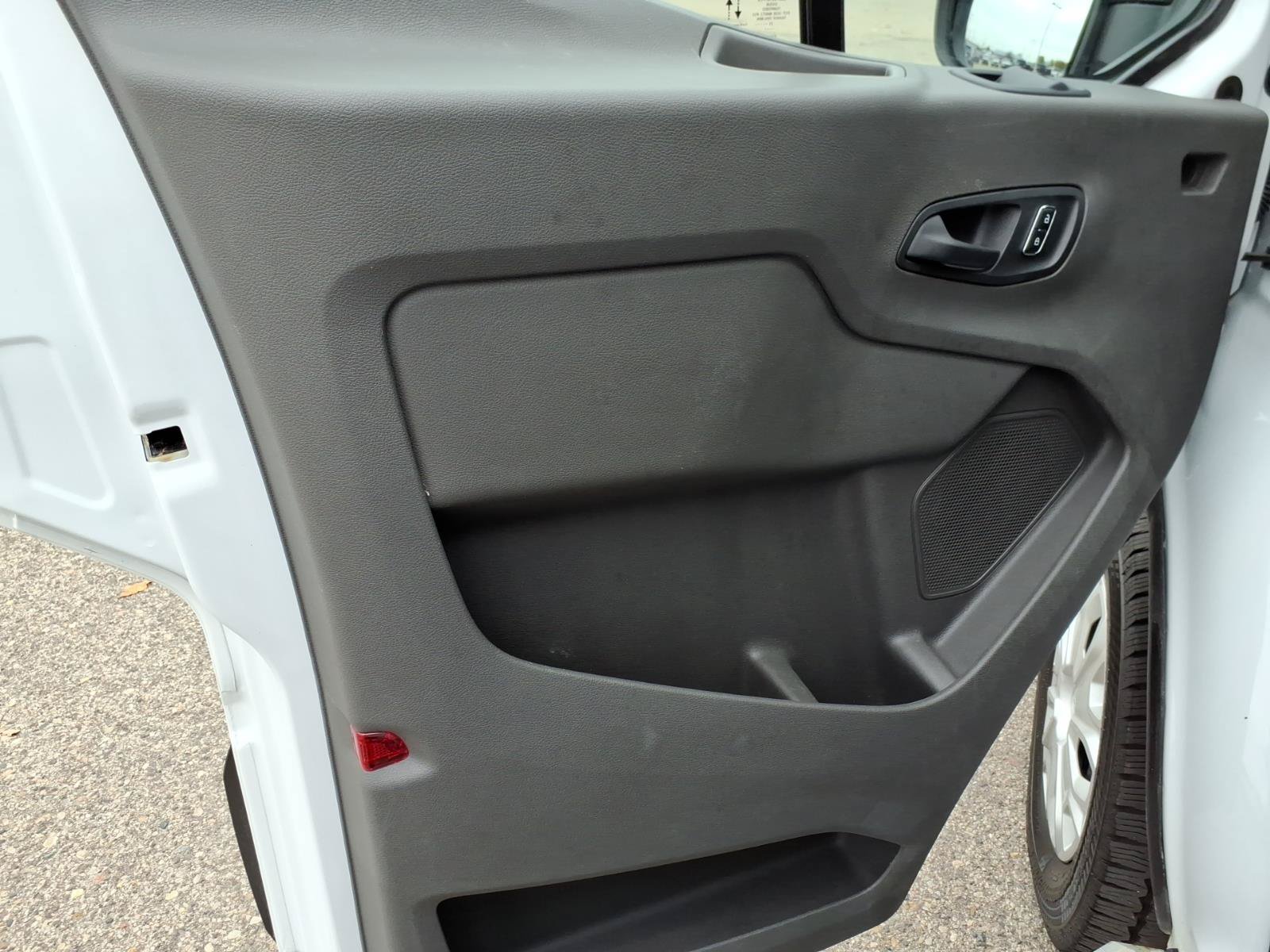 Used 2025 Ford Transit 250 Low Roof w/ Exterior Upgrade Package RWD image 13