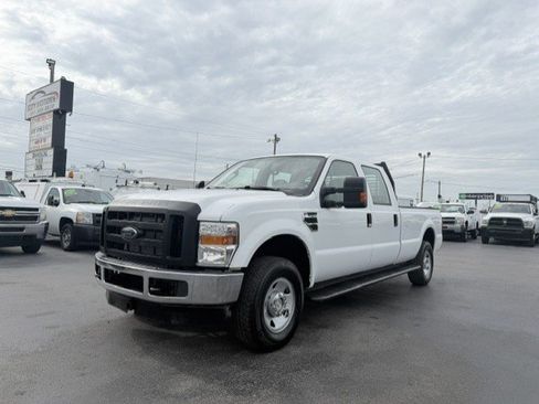 Used 2008 Ford F250 XL AWD/4WD image 2