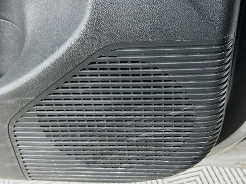 Certified 2025 Hyundai Kona SEL FWD image 18