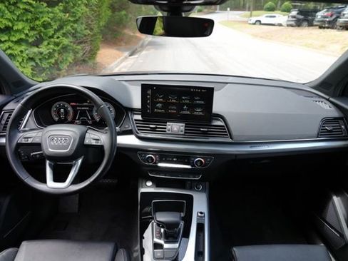 Used 2023 Audi Q5 2.0T Premium Plus w/ Premium Plus Package AWD/4WD image 25