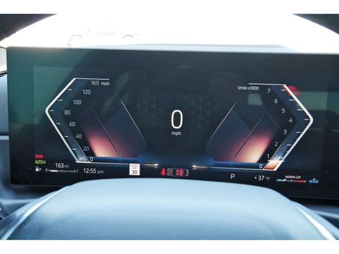 Used 2024 BMW 330i Sedan w/ Premium Package image 16