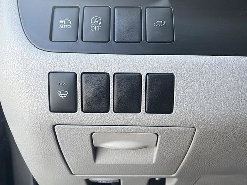 Used 2018 Toyota Highlander XLE image 26