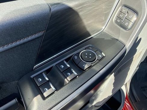 Used 2025 Ford F150 Lariat w/ Equipment Group 501A Mid image 9