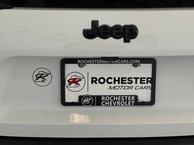 Used 2023 Jeep Cherokee Altitude Lux w/ Lux Elite Package AWD/4WD image 46