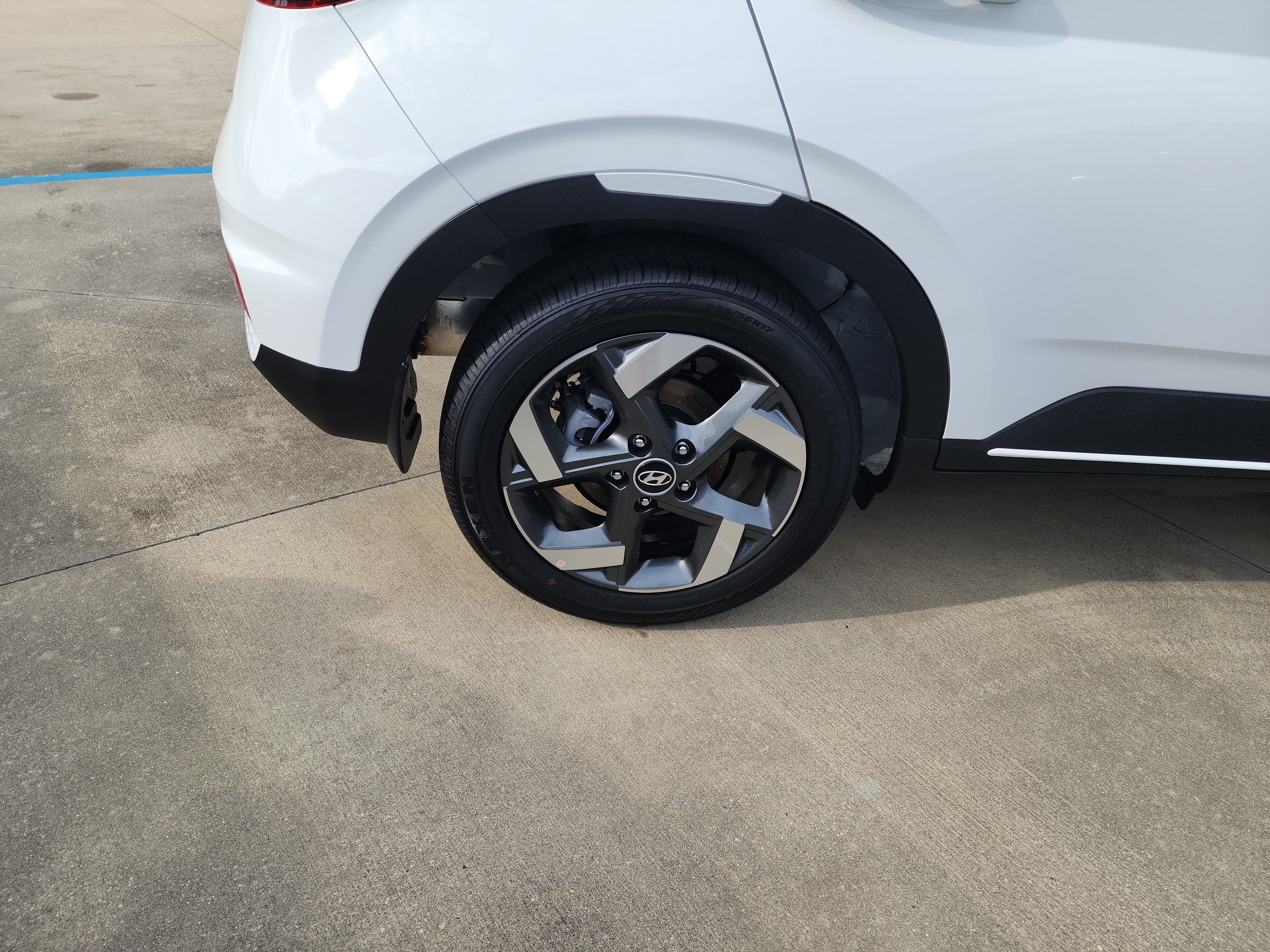 New 2026 Hyundai Venue SEL FWD image 10