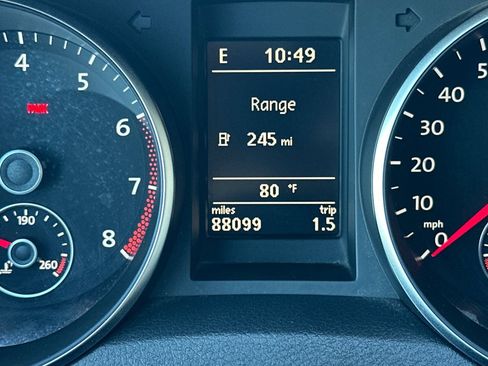 Used 2012 Volkswagen Golf 2-Door image 25