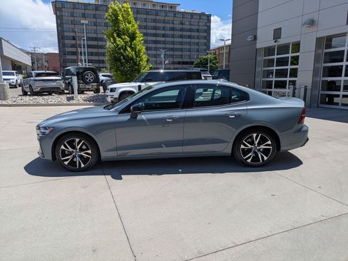 Used 2024 Volvo S60 B5 Plus AWD/4WD image 7