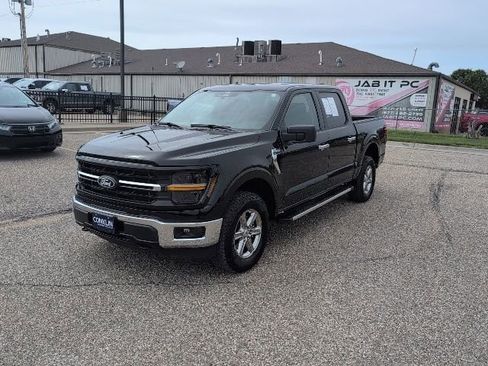 Used 2025 Ford F150 XLT w/ Equipment Group 301A Standard AWD/4WD image 15