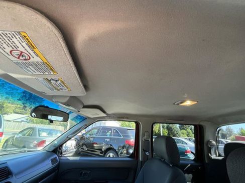 Used 2004 Nissan Frontier XE w/ (PWR) XE Pwr Pkg AWD/4WD image 11