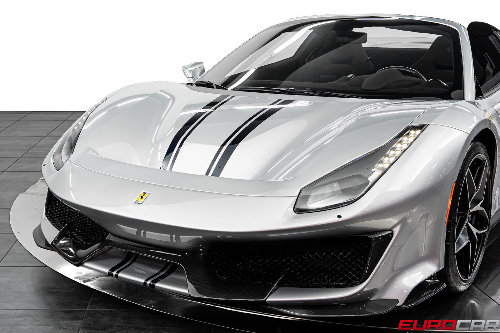 Used 2020 Ferrari 488 Pista Spider RWD image 19