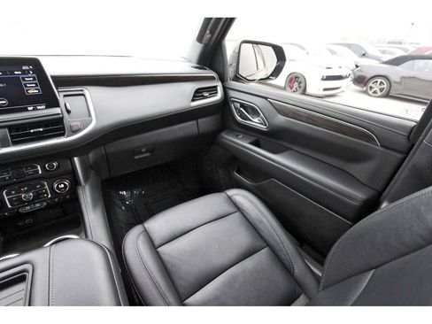 Used 2021 Chevrolet Tahoe Z71 w/ Luxury Package image 10