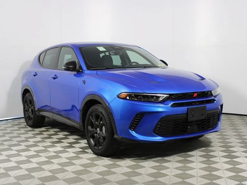 Used 2024 Dodge Hornet R/T w/ R/T Blacktop Package AWD/4WD image 29