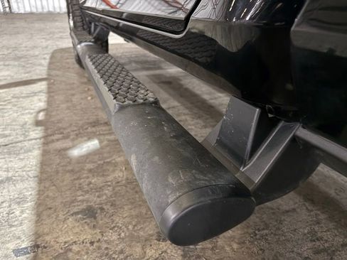 Used 2022 RAM 2500 Tradesman w/ Chrome Appearance Group image 12