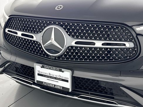 New 2026 Mercedes-Benz GLC 300 image 12