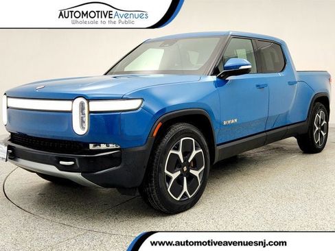 Used 2022 Rivian R1T Adventure image 1