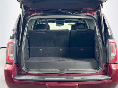 Used 2017 GMC Yukon SLT w/ Premium Edition AWD/4WD image 28
