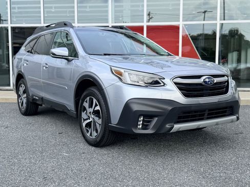Used 2022 Subaru Outback Limited AWD/4WD image 8