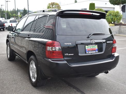 Used 2007 Toyota Highlander 4WD V6 w/ 3rd Row image 7