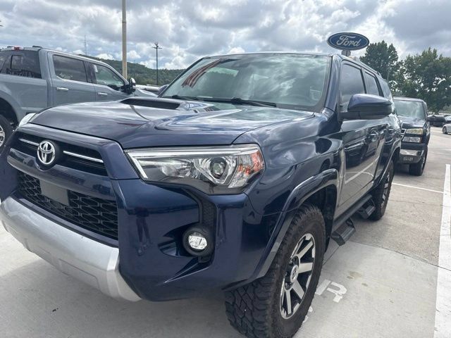 Used 2021 Toyota 4Runner TRD Off-Road AWD/4WD image 2
