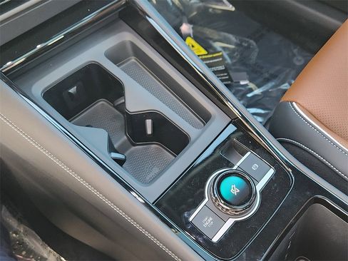 New 2026 Volkswagen Tiguan SEL R-Line image 17