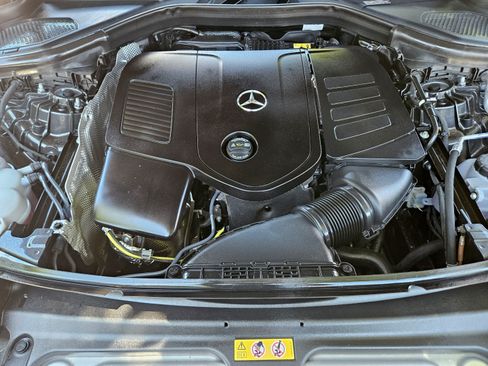 Used 2026 Mercedes-Benz GLC 300 4MATIC image 9
