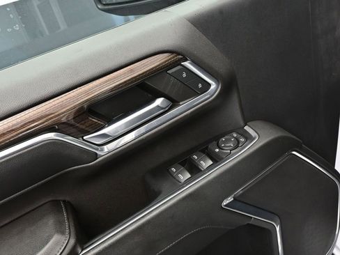 Used 2024 Chevrolet Silverado 2500 LT image 23