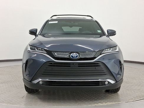 Used 2024 Toyota Venza Limited image 6