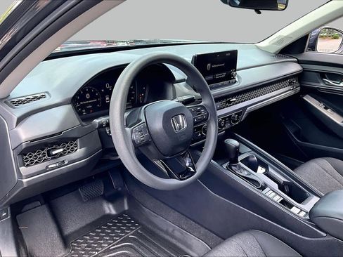 Used 2023 Honda Accord EX image 18