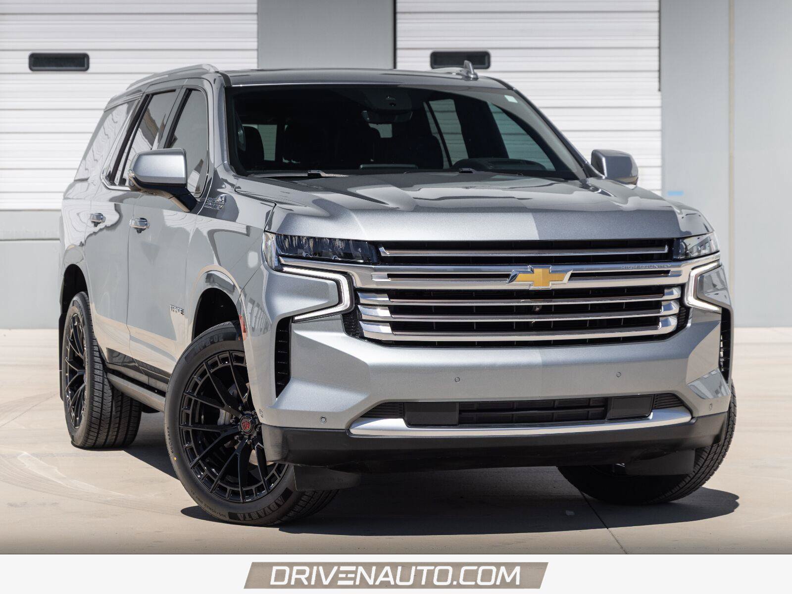 Used 2024 Chevrolet Tahoe High Country w/ Advanced Technology Package AWD/4WD image 1