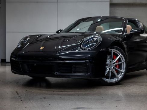 Used 2024 Porsche 911 Targa 4S image 21