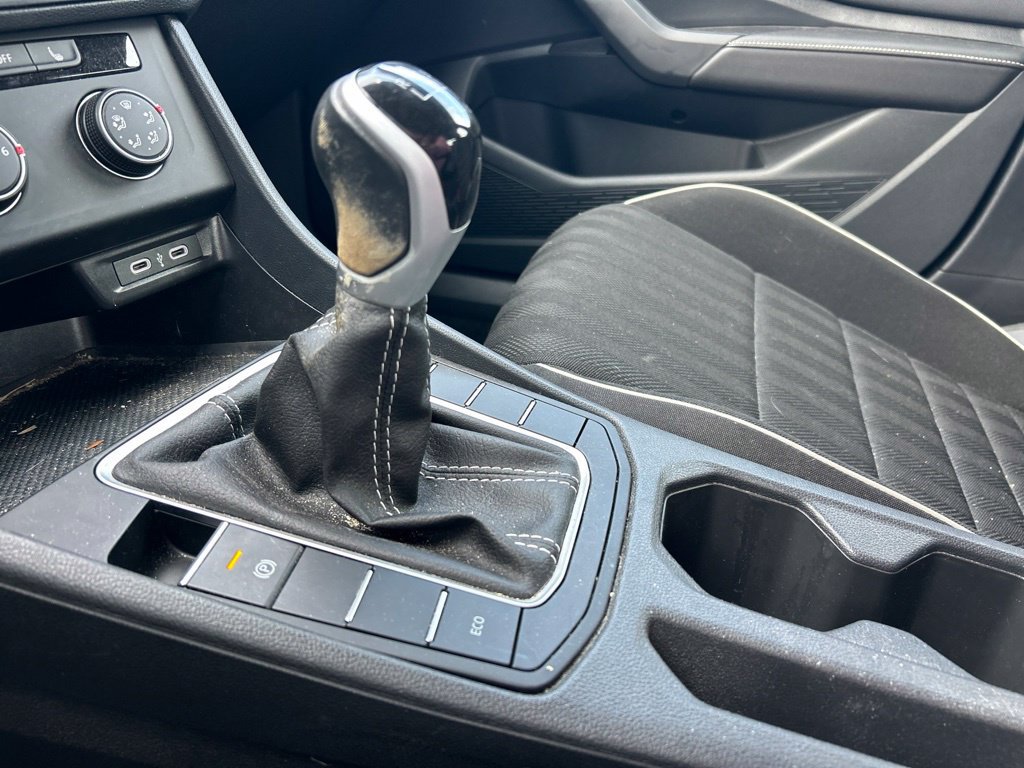 Certified 2024 Volkswagen Jetta Sport FWD image 32