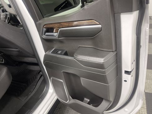 Used 2024 GMC Sierra 1500 Elevation AWD/4WD image 19