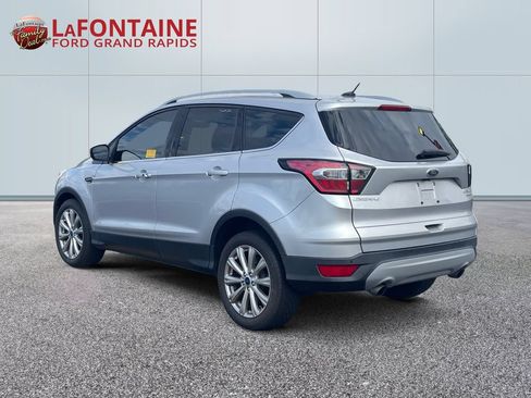 Used 2017 Ford Escape Titanium FWD image 5