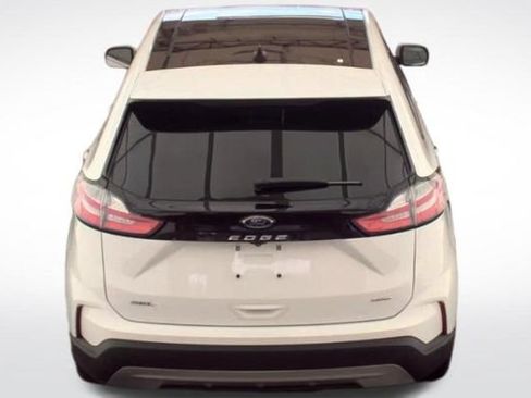 Used 2022 Ford Edge SEL w/ Convenience Package AWD/4WD image 9