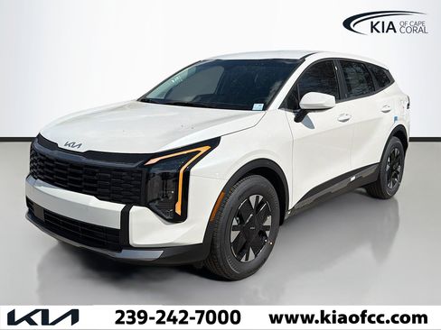 New 2026 Kia Sportage LX FWD image 2
