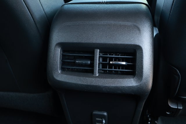 Used 2022 GMC Terrain SLT w/ Infotainment Package II FWD image 34