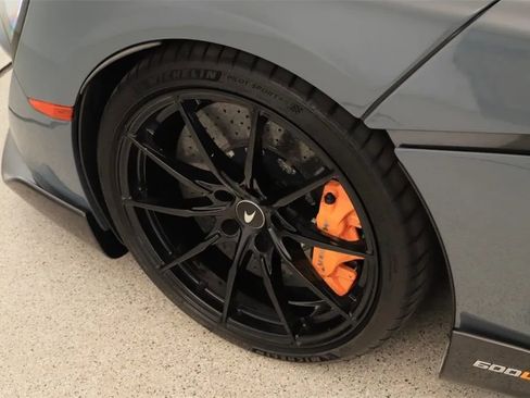 Used 2020 McLaren 600LT Spider RWD image 14