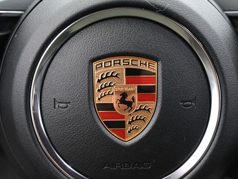 New 2026 Porsche Macan image 15