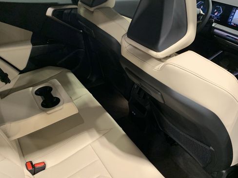 Used 2025 BMW X3 xDrive30i w/ Convenience Package image 28