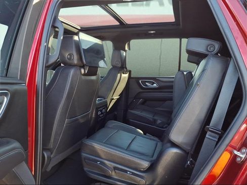 Used 2023 Chevrolet Tahoe Z71 w/ Luxury Package image 6