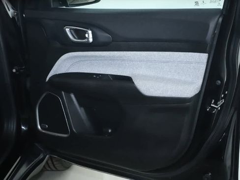 Used 2022 Jeep Compass Latitude w/ Sun and Sound Group image 37