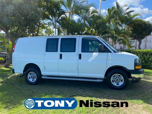 Used 2023 GMC Savana 2500 Work Van w/ Driver Convenience Package image 8