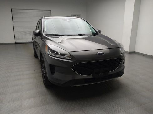 Used 2021 Ford Escape SE FWD image 14