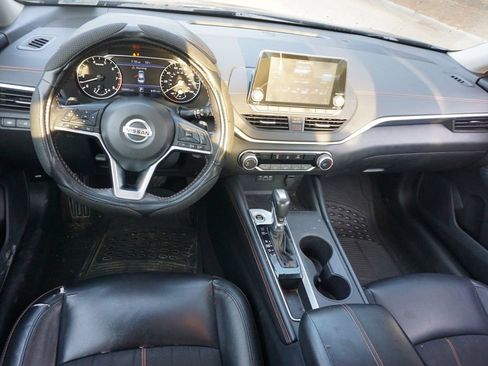Used 2022 Nissan Altima 2.5 SR image 6